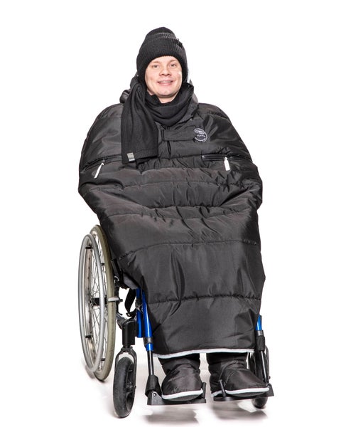 Py&ouml;r&auml;tuoliponcho ja l&auml;mp&ouml;tossut -setti